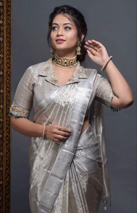 Silver Saree, Modern Saree, New Blouse Designs, Sari Blouse Designs, Saree Blouse Patterns, Blouse Designs Silk, Saree Blouse Designs Latest, Designer Saree Blouse Patterns, Stylish Blouse Design