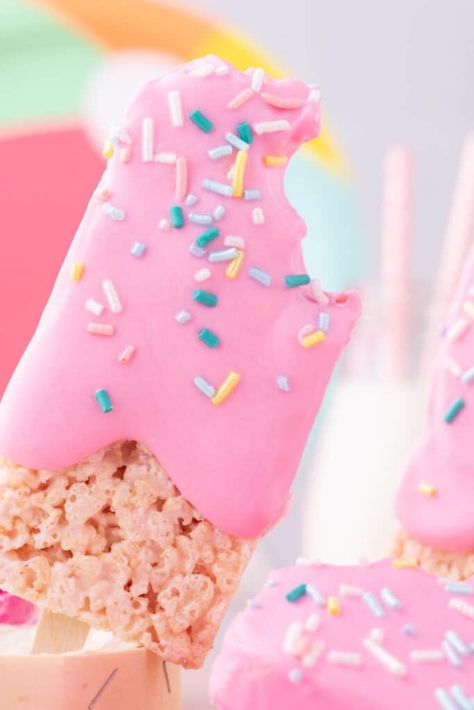 These Pink Popsicle Rice Krispie Treats are crunchy and sweet with pink melted candy and colored sprinkles. They’re fun treats that are perfect for summer parties, Barbie-themed birthdays, and other social gatherings – guaranteed to make your friends and family smile! Once the Rice Krispie bars are assembled, a ‘bite mark’ is created in each... The post Pink Popsicle Rice Krispie Treats appeared first on FoodnService. Popsicle Rice Krispie Treats, Rice Krispie Popsicle, Melted Candy, Rice Krispie Bars, Flower Shaped Cookies, Bite Mark, Creamed Rice, Plain Rice, The Barbie Movie