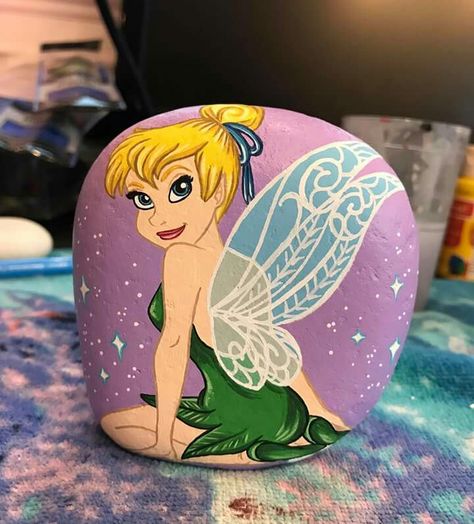 V Inspirational Rocks, Story Stone, Painted Rocks Kids, My Rock, Painted Rocks Craft, Rock Painting Ideas Easy, Paint Rock, Kindness Rocks, Pet Rocks