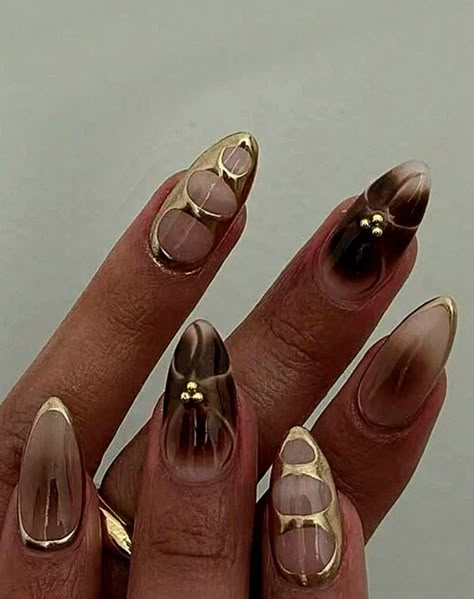 Brown N Gold Nails, Brown And Gold Fall Nails, Douyin Nails Brown, Dark Brown Nails With Design, Dark Academia Nail Ideas, Plum Color Nails Designs, Brown Theme Nails, Brown French Tip With Gold, Gold Marble Nail Designs