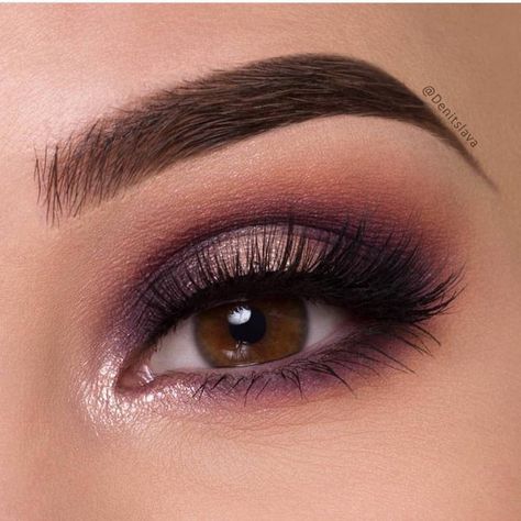 Amazing Denitslava Makeup, Plum Eyeshadow, Eyeshadow For Blue Eyes, Smoky Eyes, Beautiful Eye Makeup, Single Eyeshadow, Peinados Fáciles Para Cabello Corto, Make Up Looks, Makeup Goals