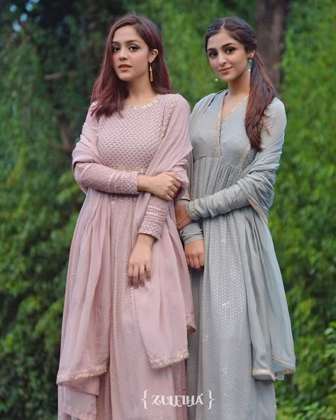 Pastel Salwar Suit, Long Kurta Designs, Simple Kurta, Simple Kurti, Indian Salwar, Long Kurta, Simple Kurta Designs, Simple Kurti Designs, Linen Shirts Women