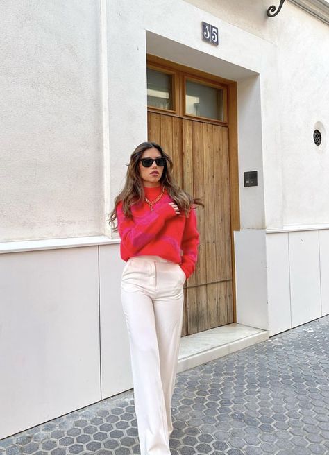 Pink Sweater White Jeans Outfit, Red Sweater White Pants, Bright Pink Jumper Outfit, Red And White Winter Outfit, Pink And Red Sweater Outfit, Fuchsia Sweater Outfit, Pink Sweater Outfit Work, Bright Pink Top Outfit, Cream And Red Outfits