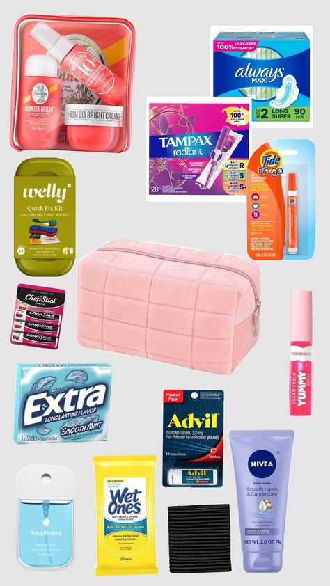 school emergency kit! Kit For School, Emergency Car Kit, Pink Dorm Room Decor, School Emergency Kit, School Backpack Essentials, Pink Dorm, Car Emergency Kit, After School Routine, School Bag Essentials