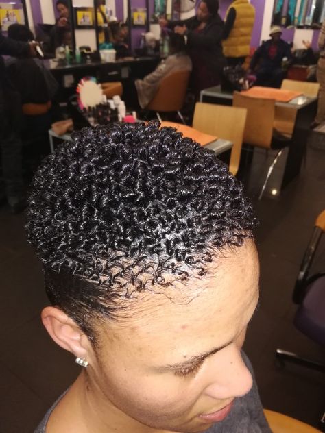 Popcorn Hairstyle For Short Hair, Braided Pineapple Hairstyle, Popcorn Hairstyle For Black Women, Pineapple Waves Hairstyle Black Women, Pineapple Waves Hairstyle, Popcorn Hairstyle, Frozen Hairstyles, Pineapple Hairstyle, Natural Hair Haircuts