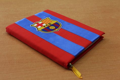 #notebook #handmade #cover #barcelona #football Notebook Handmade, Barcelona Football, Continental Wallet, Zip Around Wallet, Barcelona, Notebook, Football, Wallet, Quick Saves