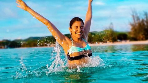 Anushka Sharma’s pool time gets reactions from the Bollywood biggies. The post Anushka Sharma’s pool time gets reactions from the Bollywood biggies appeared first on IWMBuzz. Anushka Sharma Movies, People Swimming, Swimming Ocean, Nithya Menen, Instagram Family, Pool Time, Anushka Sharma, Vacation Pictures, Film Producer