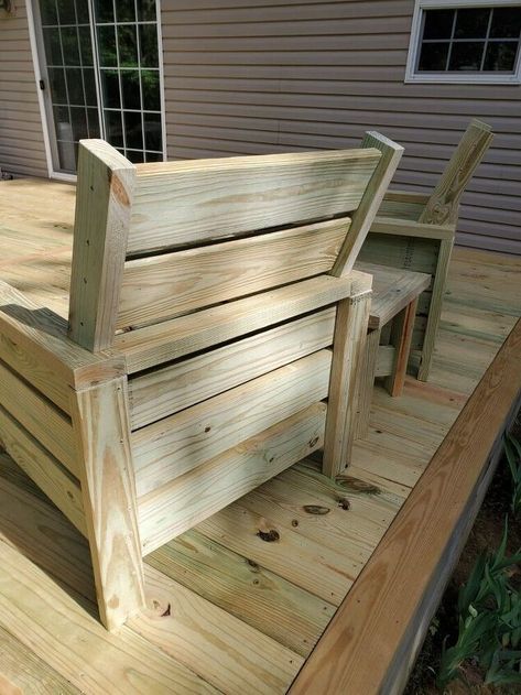 Deck Board Projects, Diy Wood Deck, Pergola Furniture, Diy Patio Bench, Outdoor Chairs Diy, Flag Pallet, Outdoor Sofa Diy, Dining Chair Makeover, Workbench Plans Diy