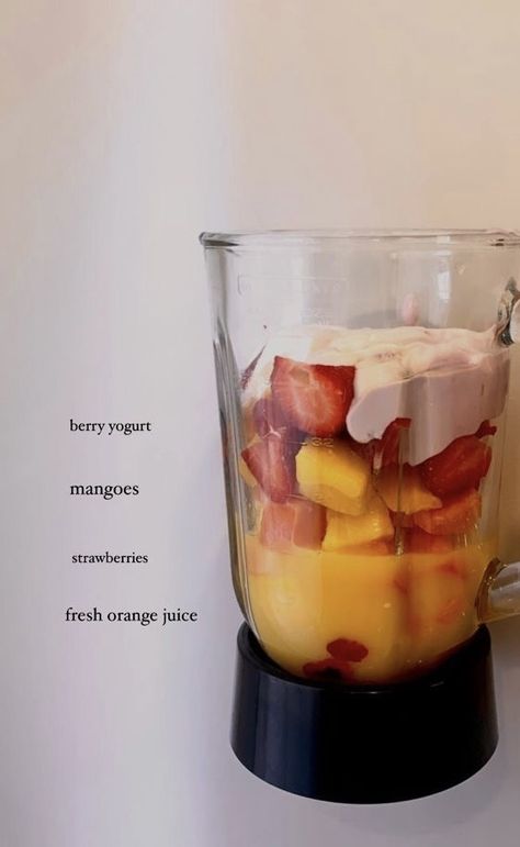 Spring Smoothie Recipes, Bloom Drink, Good Smoothie Recipes, Healthy Smoothies Recipes, Healthy Fruit Smoothies, Fruit Smoothie Recipes Healthy, Smoothie Ideas, Easy Healthy Smoothies, Smoothie Recipes Healthy Breakfast