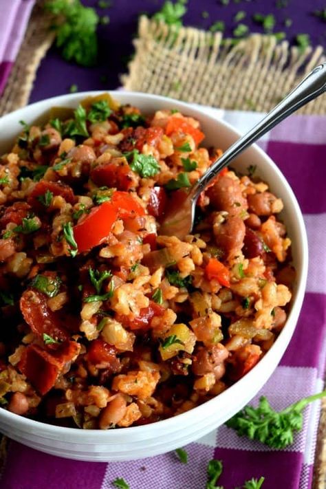 Healthy and Hearty Vegetarian Jambalaya - Lord Byron's Kitchen Jambalaya Rice Recipe, Jambalaya Recipe Crockpot, Normal Meals, Vegetarian Jambalaya, Jambalaya Rice, Vegan Jambalaya, Zone Recipes, One Pot Vegetarian, Jambalaya Recipe