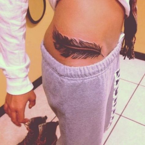 Feather Tattoo Art, Feather Hip Tattoos, Tattoo Plume, Tattoo Hip, Hip Tattoos, Couple Tattoo, Hip Tattoos Women, Tattoo Cover, Feather Tattoo