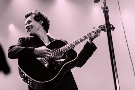 Harry Styles, A Man, Guitar, Wallpapers, Mannheim