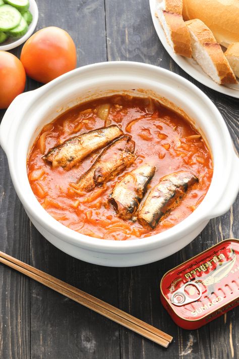 Cá Mòi Hộp is a Vietnamese Canned Sardines in Tomato Sauce dish that's enjoyed for breakfast. Make it as simple or extravagant as you like! #cannedsardines #tomatosaucesardines #sardines Sardine Recipes Canned, Sardines In Tomato Sauce, Canned Sardines, Sardine Recipes, Tinned Fish, Black Bean Sauce, Pork Buns, Vietnamese Cuisine, Quick And Easy Breakfast