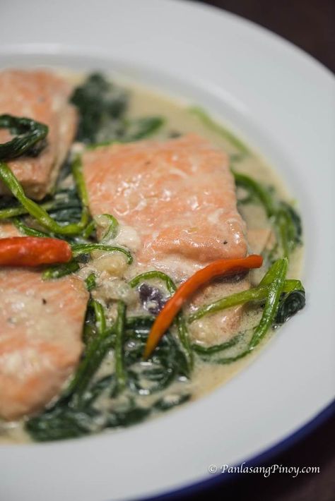 Ginataang Salmon (Salmon in Coconut Milk) - Panlasang Pinoy Ginataang Salmon, Salmon Belly Recipes, Pink Salmon Recipes, Gata Recipe, Coconut Photo, Filipino Snacks, Asian Dish, Filipino Recipe, Filipino Dish