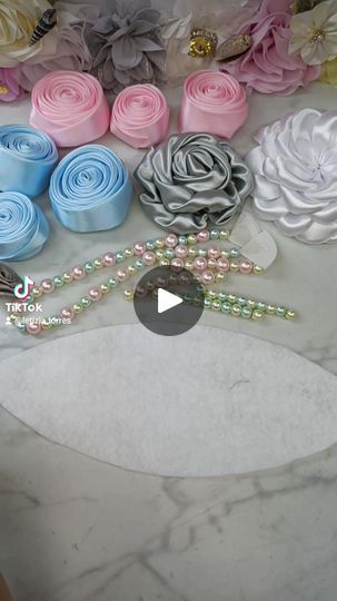 3.7K views · 259 reactions | Armando un cinto de maternidad Cuarta y última parte Like y comparte 🤗🤗 | By Letizia Manualidades | Facebook Baby Shower, Shower, Tela