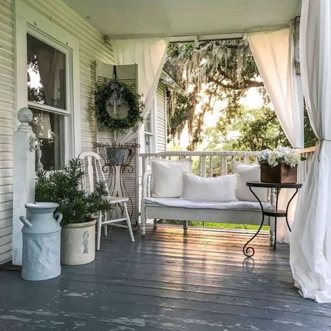 Romantic farmhouse porch with billowing white curtains, a vintage crock and milk jug and antique white furniture. A dreamy place to sit and… Rustic Porch Ideas, Farmhouse Front Porch Decorating, Veranda Design, Landscape House, Porch Kits, Balkon Decor, Luxury Landscaping, Building A Porch, Rustic Porch