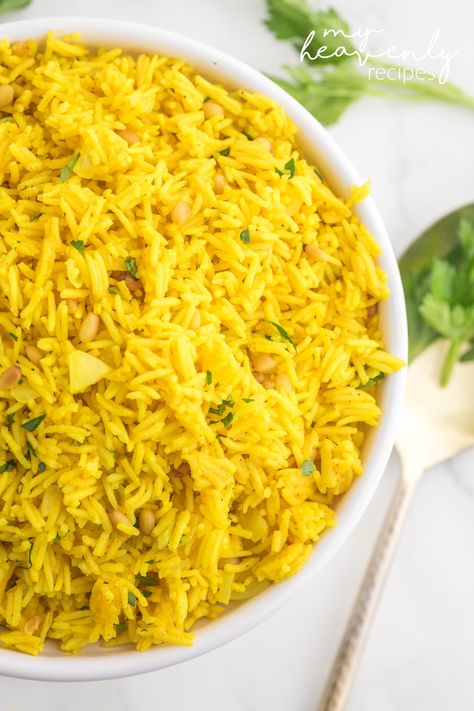 How to Make Yellow Rice What is Mediterranean yellow rice? In Mediterranean cooking, rice is frequently served as a side dish, although it's rarely prepared simply. Usually, it is toasted in olive oil together with Grecian Chicken, Mediterranean Yellow Rice, Mediterranean Rice Recipe, Cookie Lasagna, Mediterranean Rice, Lasagna Dessert, How To Make Yellow, My Heavenly Recipes, Evening Food