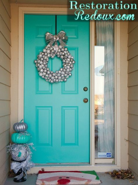 DIY Ornament Wreath Front Door Colors Interior, Exterior Door Colors, Turquoise Door, Turquoise Front Door, Blue Front Door, Front Door Entryway, Door Colors, Door Paint Colors, Front Door Porch