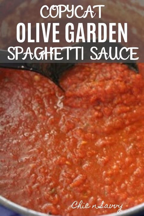 If you love Olive Garden, you might want to check out this Copycat Olive Garden Spaghetti Sauce Recipe! It's easy to make with minimal ingredients. You can create a delicious dish from the comfort of your home! #spaghetti #pasta #pastasauce #copycat #easydinner Olive Garden Spaghetti Sauce Recipe, Olive Garden Spaghetti Sauce, Garden Spaghetti Sauce, Olive Garden Spaghetti, Best Homemade Spaghetti Sauce, Beef Spaghetti, Homemade Spaghetti Sauce Easy, Best Spaghetti Sauce, Recipes Spaghetti