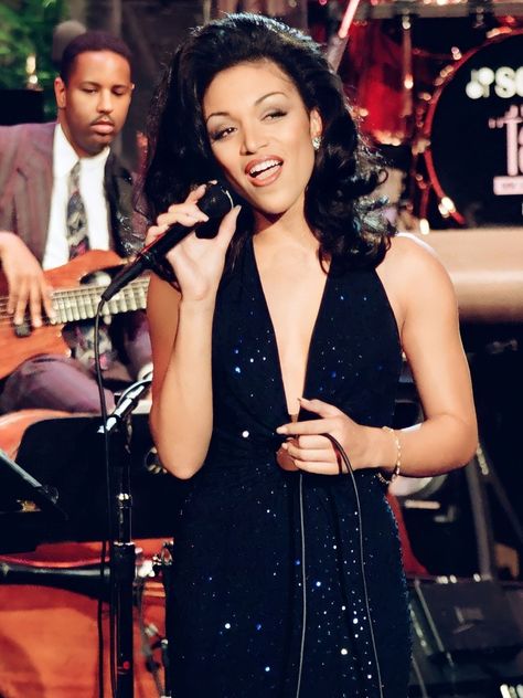 Chante Moore, It Girl Aesthetic, Jay Leno, Black Glamour, Vintage Black Glamour, The Tonight Show, 90s Baby, Tonight Show, 90s Style