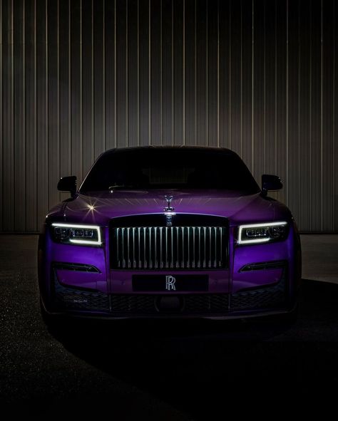 Purple Rolls Royce, Roll Royce Cullinan, Nascar Photography, Twilight Purple, Most Luxurious Car, Roll Royce, Rolls Royce Motor Cars, Car Luxury, Rolls Royce Cullinan