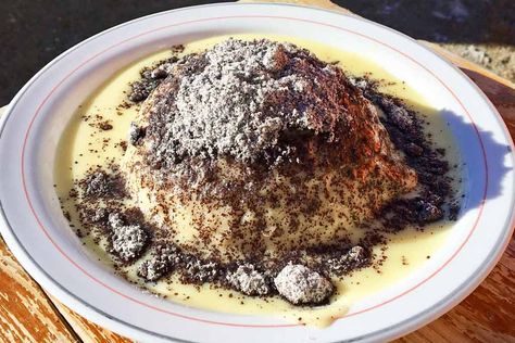 Recept Germknödel. Volg de stappen en maak het recept thuis.  #germknödel #knödel #recept #alpenrecept #koken #kooktips Austrian Recipes, Guilty Pleasures, Sugar Scrub, Vienna, Diner, French Toast, Drinks, Ethnic Recipes, Van