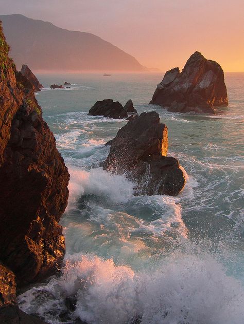 Dongao | Mark Kao Ocean Waves Photography, Wild Landscape, Waves Photography, Seascape Photography, Landscape Photography Nature, Landscape Art Painting, Dance Art, Sea Waves, Seascape Paintings