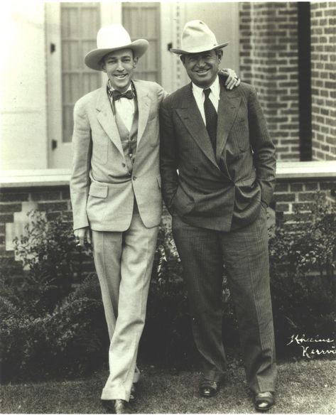 This photo was probably taken in 1931, when the cowboy humorist and the singing brakeman toured the drought-stricken Midwest for a series of... Cowboy Poetry, Jimmie Rodgers, Old Country Music, Music Documentaries, Will Rogers, Real Cowboys, Rural America, Hank Williams, Country Music Artists