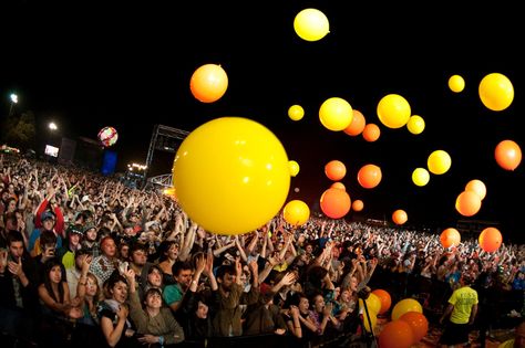 Voo Doo festival? ABSOLUTELY! Acl Music Festival, Outdoor Music Festival, Louisiana Cuisine, New Orleans Music, Concert Stage Design, New Orleans Hotels, Outdoor Music, Fall Music, Festivals Around The World