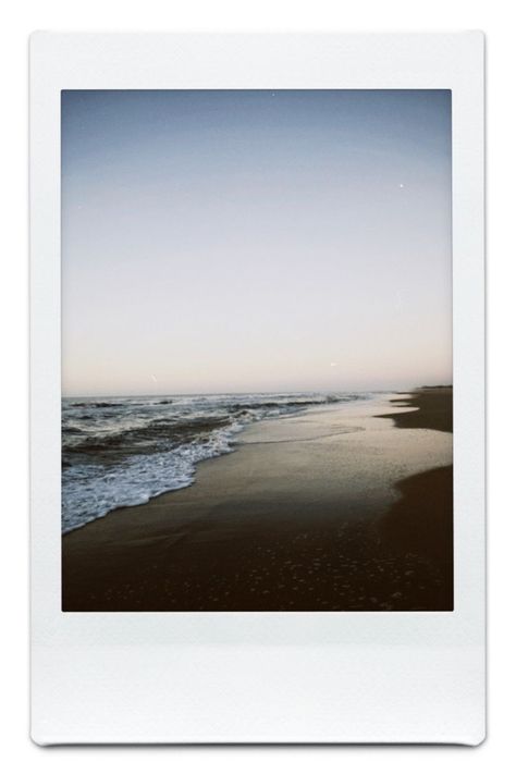 Aesthetic Polaroid Pictures, Polaroid Wallpaper, Seaside Sunset, Polaroid Template, Polaroid Photography, Instagram Frame Template, Buku Skrap, Polaroid Pictures, Pop Art Wallpaper