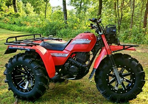 Custom 1985 Honda ATC250ES BIGRED Honda Atc 250 Big Red, Honda Big Red 3 Wheeler, Honda Trike, Atv Four Wheelers, Country Trucks, Motos Vintage, Epoxy Projects, 3 Wheeler, Rodeo Cowboys