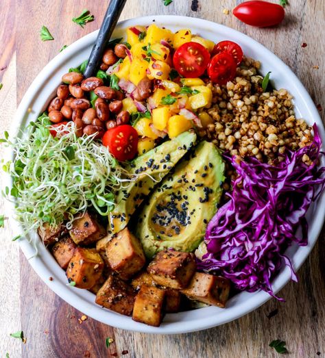 Vegan Bowl Recipes, Pasti Fit, Buddha Bowls Recipe, Vegan Buddha Bowl, Healthy Bowls Recipes, Healthy Bowls, Buddha Bowls, Vegan Bowls, God Mat