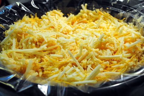 Crockpot Cheesy Hashbrowns These are AWESOME...Made them 3 times this week already. Great for any side dish and so easy to make!! Crockpot Cheesy Hashbrowns, Cheesy Potatoes Crock Pot, Breakfast Crockpot, Cheesy Potatoes Recipe, Cheesy Hashbrowns, Hash Browns, Cheesy Potatoes, Balanced Meals, Crock Pot Slow Cooker