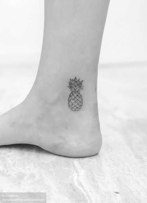 Sarah Tattoo, Ankle Tattoo Men, Tumblr Cartoon, Pineapple Tattoo, Explore Tattoo, Florida Woman, Toenail Polish, Cardigan Winter, Winter Cardigan