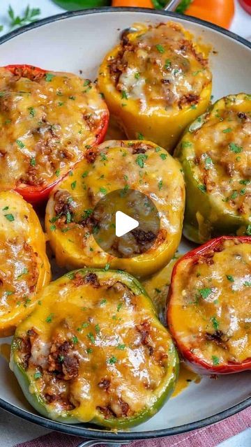 Seafood Network🦞🦐🦀🦑🐙🍤 on Instagram: "Stuffed bell peppers 🫑 
@janays_cookin 

Ingredients:
4 whole bell peppers 
2 pounds of ground beef 93% 7% fat
1 pound of shrimp 
1 pound of crab meat 
1 onion
1 bell pepper 
Parsley
Garlic
1 1/2 cup of bread crumbs 
2 cups of chicken stock
1/2 cup of reserve bell pepper water
knorr chicken bouillon 

Directions:
Boil peppers in chicken bouillon water for 8 mins. Remove peppers and put on the side. Brown beef, add onion, bell pepper, and garlic . Once cooked down, add shrimp, crab meat, and all your spices. Add your bread crumbs, chicken stock, and reserve pepper water. Mix well . Add mix to peppers and sprinkle bread crumbs on top. Bake covered on 375 for 25-30 minutes." Easy Stuffed Bell Peppers, Best Freezer Meals, Vegetarian Substitutes, Stuffed Peppers Healthy, Recipes For One, Dinner Recipes For Two, Roasted Vegetable Recipes, Dinner Recipes For Family, Recipes For Two