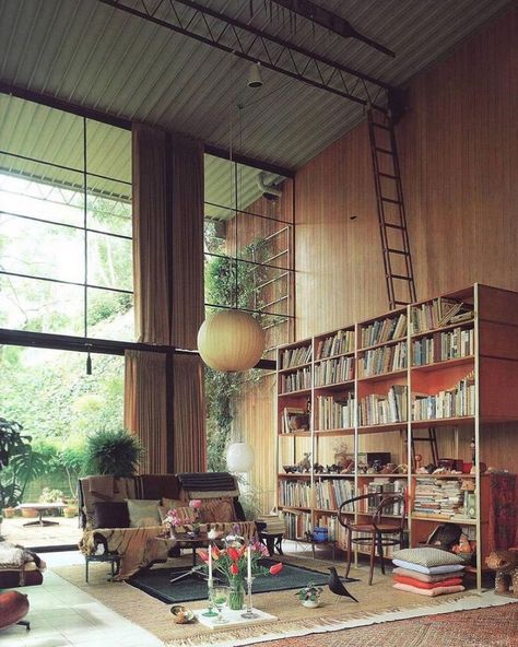 In Residence: Icon 📚  The Eames House, Los Angeles ⁠ ⁠ This landmark mid-century house was designed and constructed in 1949 by husband-and-wife Charles and Ray Eames to serve as their home and studio 💚⁠ ⁠ Tap the link to watch the Eames's film 'View from the People Wall' on NOWNESS 👀⁠ Eames House Interior, Pollo Tropical, Modernist Interior, Eames House, Case Study Houses, Charles And Ray Eames, Welcome To My House, Weekend House, Charles & Ray Eames