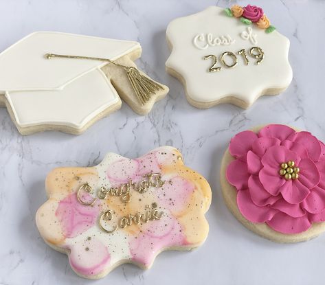 Pink And Gold Graduation Cookies, Fiesta Graduation Cookies, Flower Graduation Cookies, Girl Graduation Cookies, Boho Graduation Cookies, Royal Icing Graduation Cookies, High School Graduation Cookies Decorated, Graduation Cookies Pink, Pink Grad Cookies