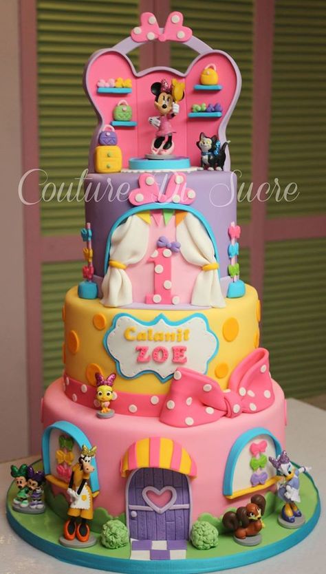 Couture Di Sucre Minnie Mouse Boutique Cake, Minnie’s Bowtique Cake, Minnie Mouse Bowtique Party, Minnie Mouse Bowtique Birthday Cake, Bowtique Party Ideas, Minnie Bowtique Cake, Minnie’s Bowtique Birthday Party, Minnies Bowtique Party, Mickey And Minnie Birthday Cake