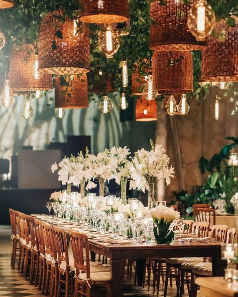 Tropical Wedding Venue, Filipiniana Wedding Theme, Filipiniana Wedding, Philippine Wedding, Filipino Wedding, Debut Ideas, Festive Wedding, Wedding Set Up, American Wedding