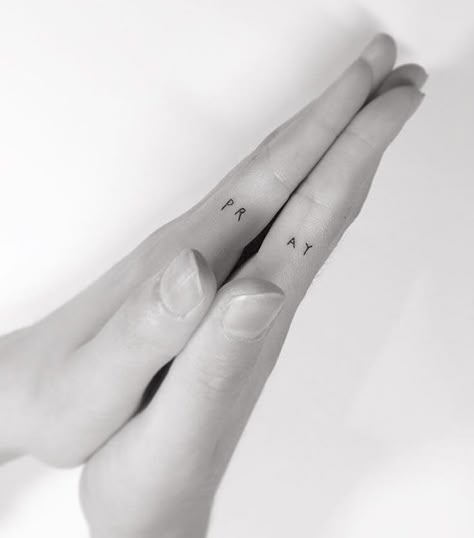 Lettering Finger Tattoos Shape Tattoo, Small Girl Tattoos, Small Meaningful Tattoos, Wolf Tattoo Design, Celtic Tattoos, Subtle Tattoos, Unique Tattoo, Great Tattoos, Pattern Tattoo