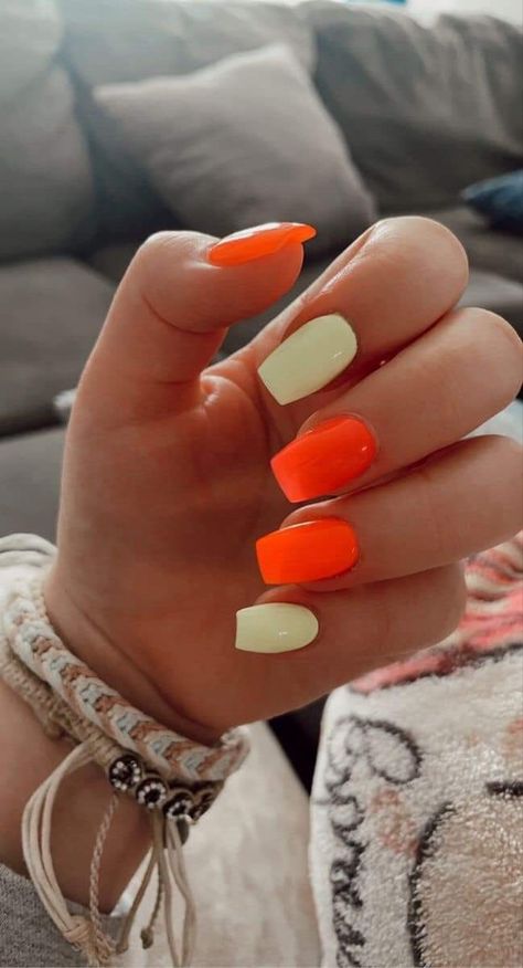 Short Nails Orange Neon, Neon Orange Nail Designs Summer, Neon Orange Halloween Nails, Pink Orange And Yellow Nails, Orange Design Nails, Nails Acrylic Orange, Yellow And Orange Nails, Orange Yellow Nails, Short Neon Nails