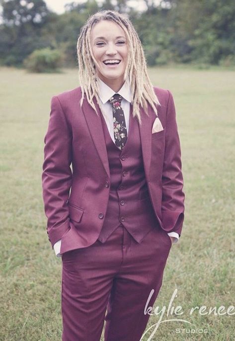 Lesbian Wedding Suit Maroon, Female Suit Wedding, Bridesmaid Suits For Women, Female Wedding Suit, Prom Suits For Women, Suits For Women Stylish, Lesbian Wedding Suit, Womens 3 Piece Suit, Wedding Suits For Bride