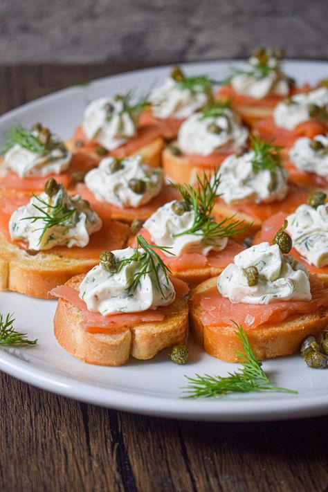 Smoked Salmon Crostini, Salmon Crostini, Oven Roasted Salmon, Toasted Crostini, Bite Size Appetizers, Lake Food Ideas Summer, Food Ideas Summer, Lake Food Ideas, Summer Corn Salad