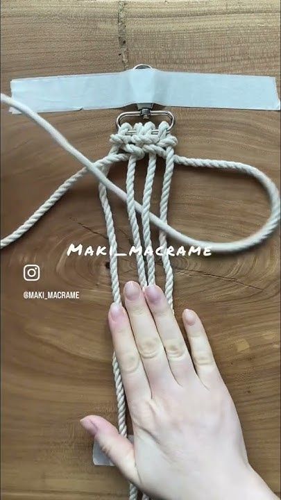 DIY: strap| belt | macrame Macrame Guitar Strap Pattern, Macrame Purse Strap, Guitar Straps Diy, Belt Macrame, Macrame Belts, Macrame Belt, Simple Macrame, Macrame Purse, Macrame Bag