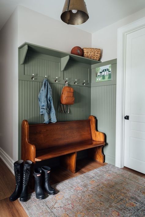 Entryway Wayne’s Coating, Wainscoting With Coat Hooks, Wood Panelling Ideas, Wood Beadboard Walls, Beadboard Peg Rail, Entry Beadboard, Entryway Craftsman, Beadboard Half Wall, Stained Beadboard