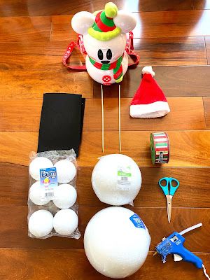 Diy Mickey Snowman, Disney Christmas Centerpieces Diy, Disney Christmas At Home, Mickey Mouse Christmas Crafts, Diy Disney Christmas Decorations Outdoor, Disney Christmas Table Decorations, Minnie Mouse Christmas Decorations, Disney Christmas Decor Diy, Christmas Decor Ideas Disney