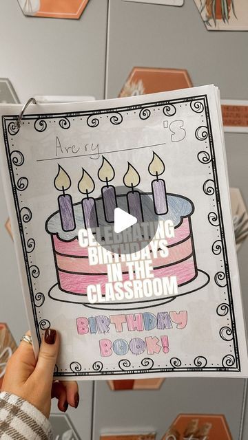 Lindsay | 5th Grade Teacher on Instagram: "✨HOW WE CELEBRATE BIRTHDAYS IN 5TH GRADE🥳 ★ Each student creates their own page to be included into a book for their classmate’s birthday. The sweetest gift of handmade letters and warm birthday wishes from their friends on their birthday! 🎈🍰 ★ Before students begin working on their classmate’s birthday book, we play a @kahoot or @playblooket that the birthday boy/girl makes so the class can learn more about them and students can then make their book personalized! comment ‘BIRTHDAY’ to get the ✨BIRTHDAY BOOK✨ sent to your DMs or use the link in bio 🔗 to start making your students feel extra special on their birthday! 🥳🩷 . . . . . #classroom #classroominspiration #classroomideas #fifthgrade #5thgradeteacher #5thgraderocks #fifthgradeteacher # Handmade Letters, 5th Grade Teacher, Classroom Birthday, Teacher Birthday, Class Teacher, Birthday Book, Classroom Inspiration, Student Created, Sweet Gifts