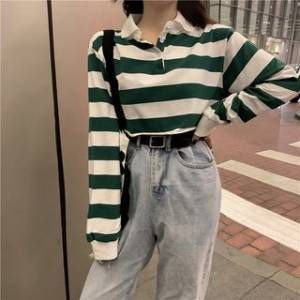 4d6e4749289c4ec58c0063a90deb3964desc48686469ri Big Polo Shirt Outfit Women, Crop Polo Shirt, Sup Girl, Long Sleeve Shirt Outfits, Cropped Polo Shirt, Polo Shirt Outfits, Polo Outfit, Look Retro, Stripe Outfits