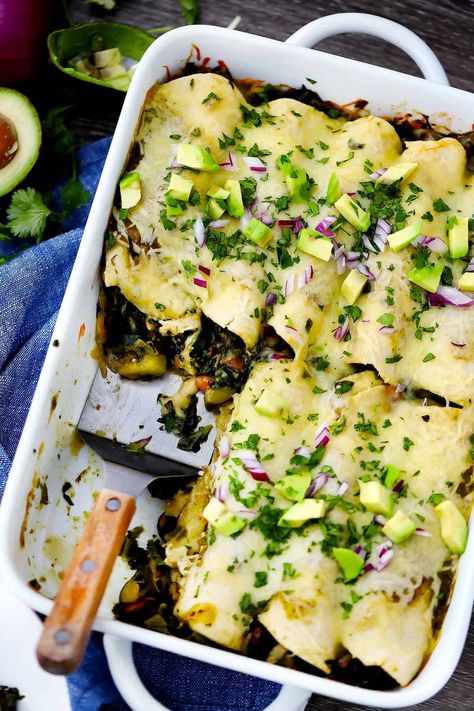 Salsa Enchiladas, White Enchiladas, Enchiladas Vegetarian, Mushroom Enchiladas, Enchiladas Verdes Recipe, Vegan Cheese Substitute, Chicken Enchiladas Verde, Spinach Enchiladas, Veggie Enchiladas