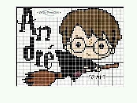 Ponto Cruz Harry Potter Hardy Potter, Harry Potter Perler Beads, Harry Potter Cross Stitch Pattern, Cross Stitch Harry Potter, Art Harry Potter, Modele Pixel Art, Corner To Corner Crochet, Cross Stitch For Kids, Pix Art